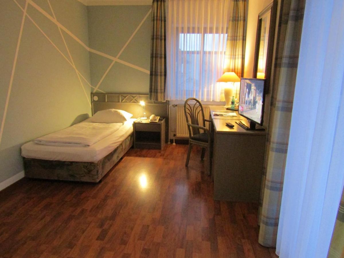 Art-Hotel Ерланген Екстериор снимка